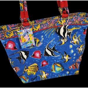 NWT TROPICAL FISH BAG TOTE PURSE BEACH COLORFUL VACATION TRAVEL CRUISE ART GIFT